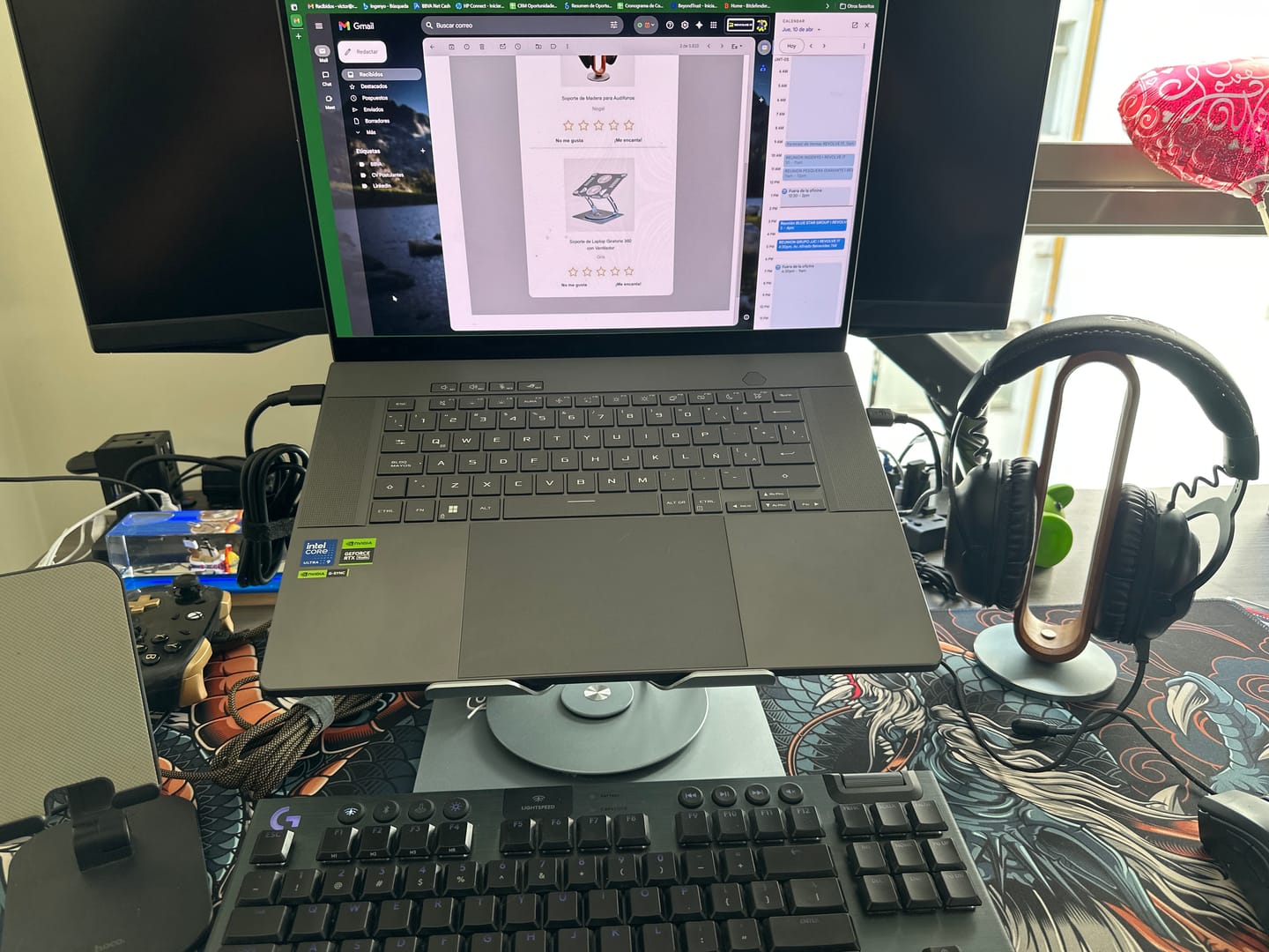 Customer photo review of Soporte de Laptop Giratorio 360 con Ventilador