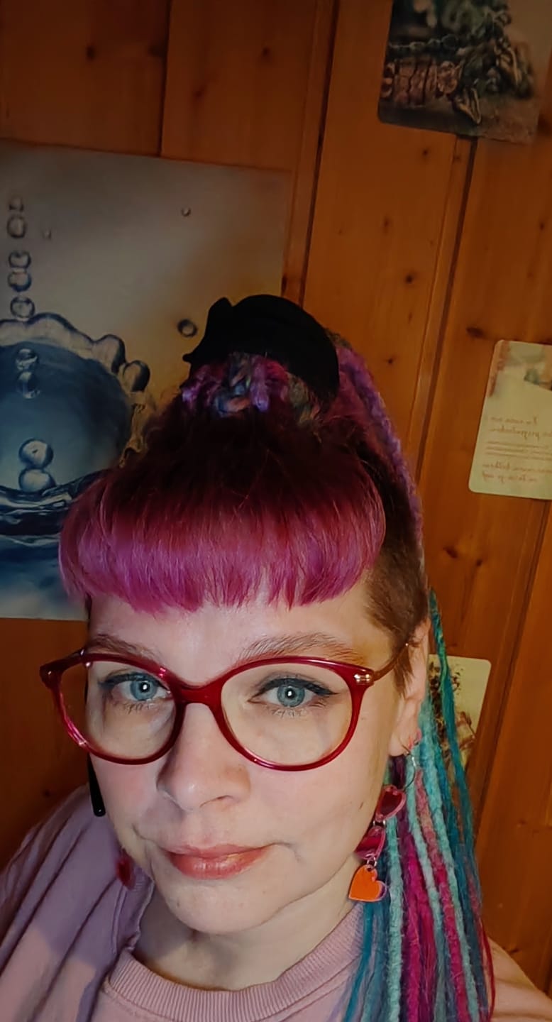 Customer photo review of Triple Love Yksivärinen