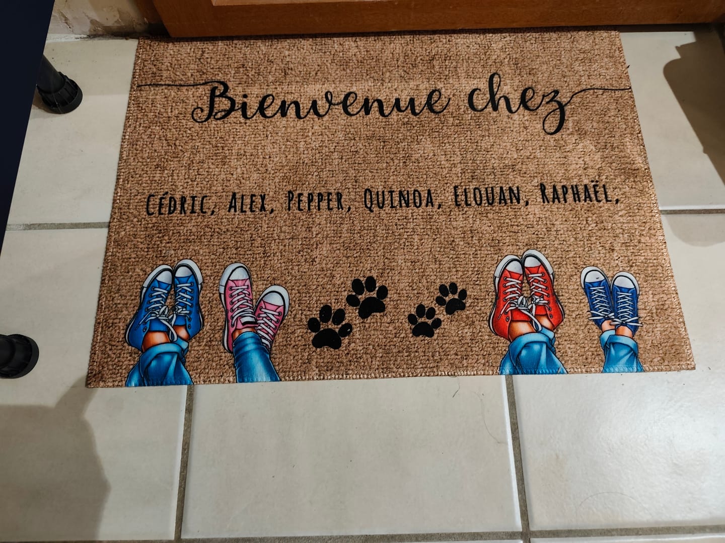Customer photo review of Chaussures et pattes - Paillasson personnalisé