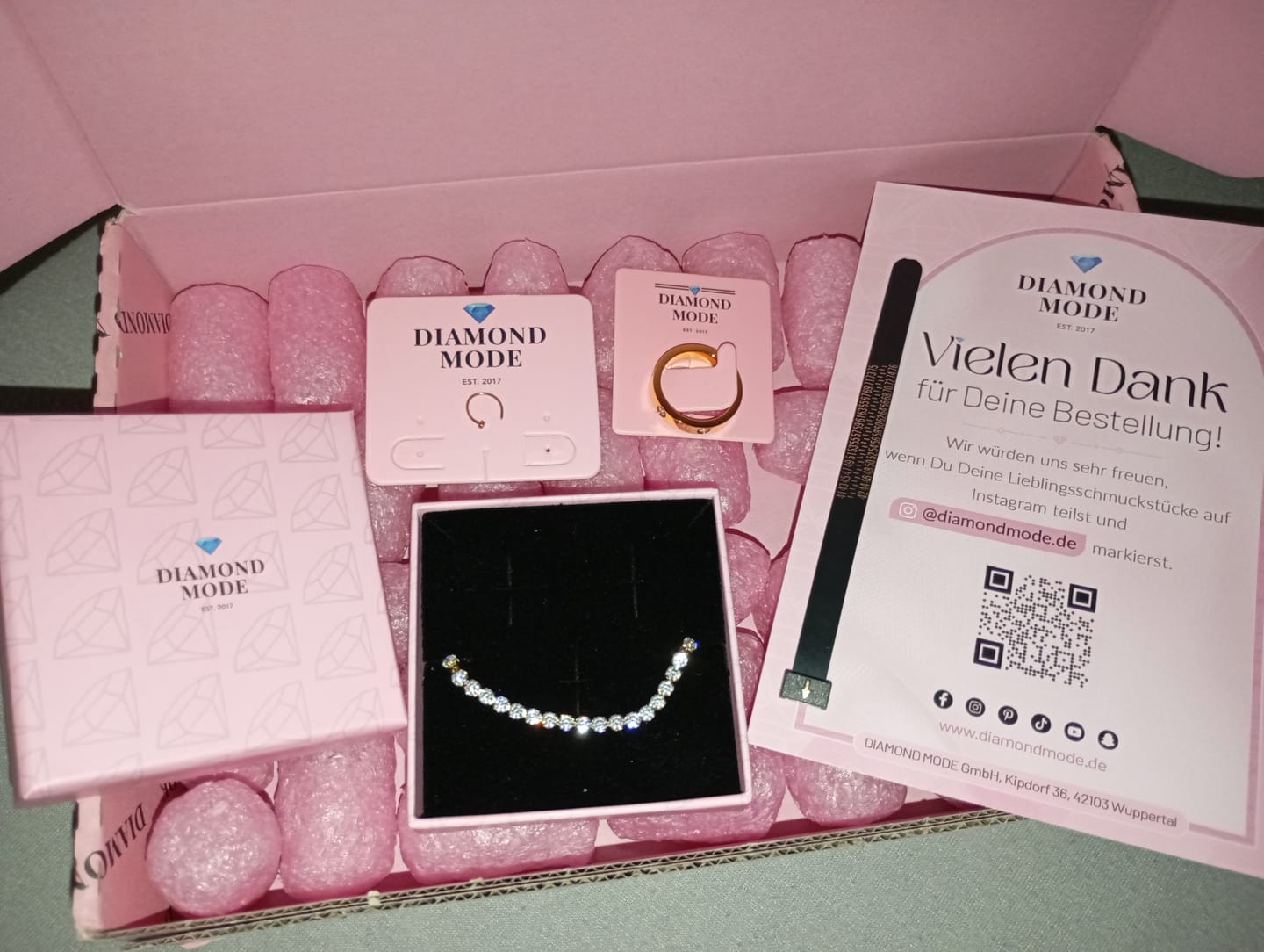 Customer photo review of Tennis Armband | 18K vergoldet