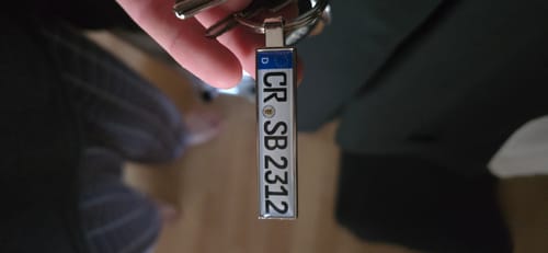 Customer photo review of Kennzeichen Schlüsselanhänger Mini Nummernschild Metall