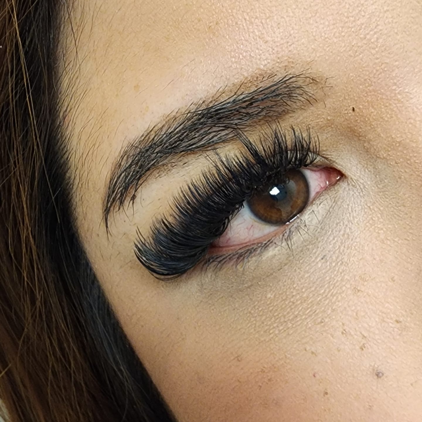 Customer photo review of Veyes Cashmere Luxe Lashes