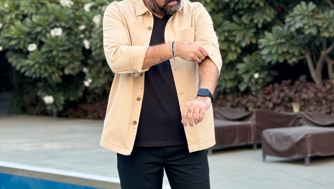 Customer photo review of Hyperflex Work Shacket