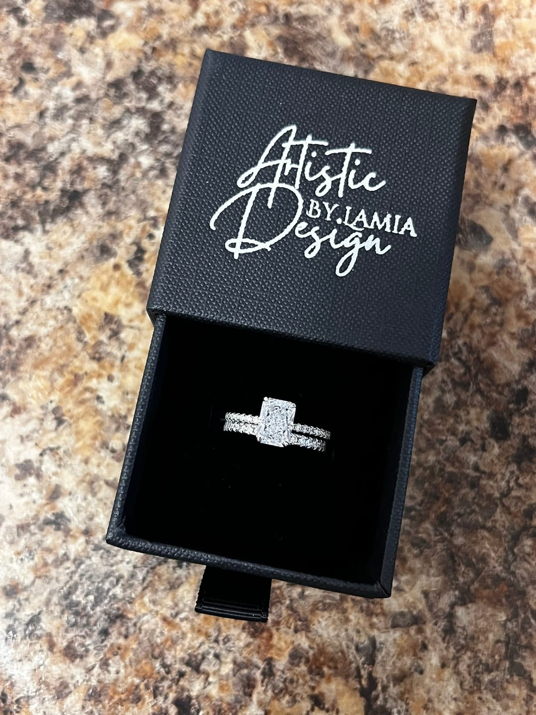 Customer photo review of Inaya Nova Ring Set