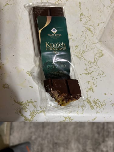 Customer photo review of Dubai Vegan Pistachio Knafeh Chocolate Bar