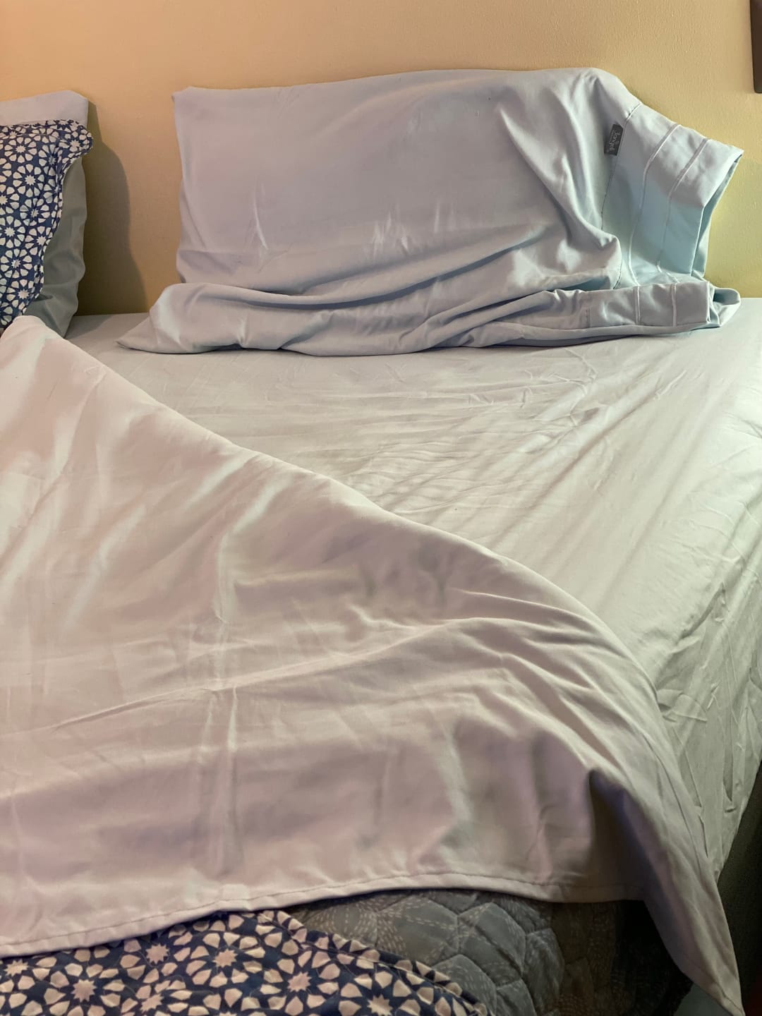 Customer photo review of Sábanas Lujo 1800 Hilos - Super King - Soft Touch