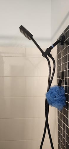 Customer photo review of 1- Spray Square Handheld Shower Set