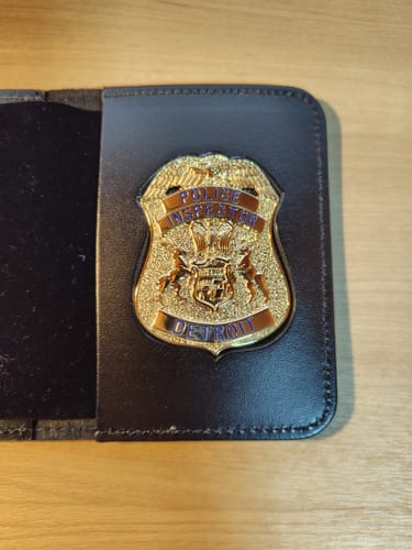 Customer photo review of Beverly Hills COP II Axel Foley's Detroit Police Inspector Badge
