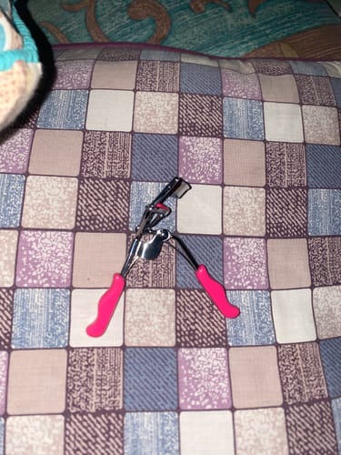 Customer photo review of Lash Turner