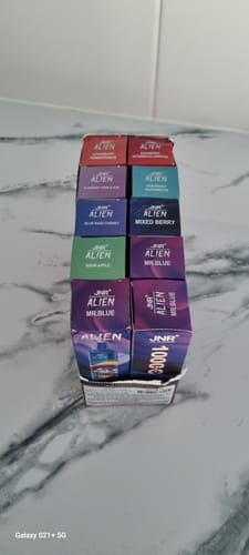 Ayfer G. review of JNR Alien 10000 Puffs Disposable Vape image 1 out of 1
