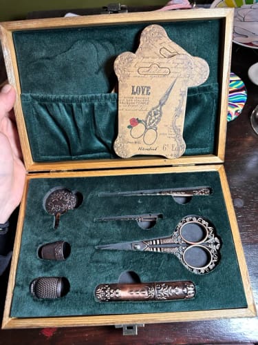 Customer photo review of Vintage Antique Sewing Kit