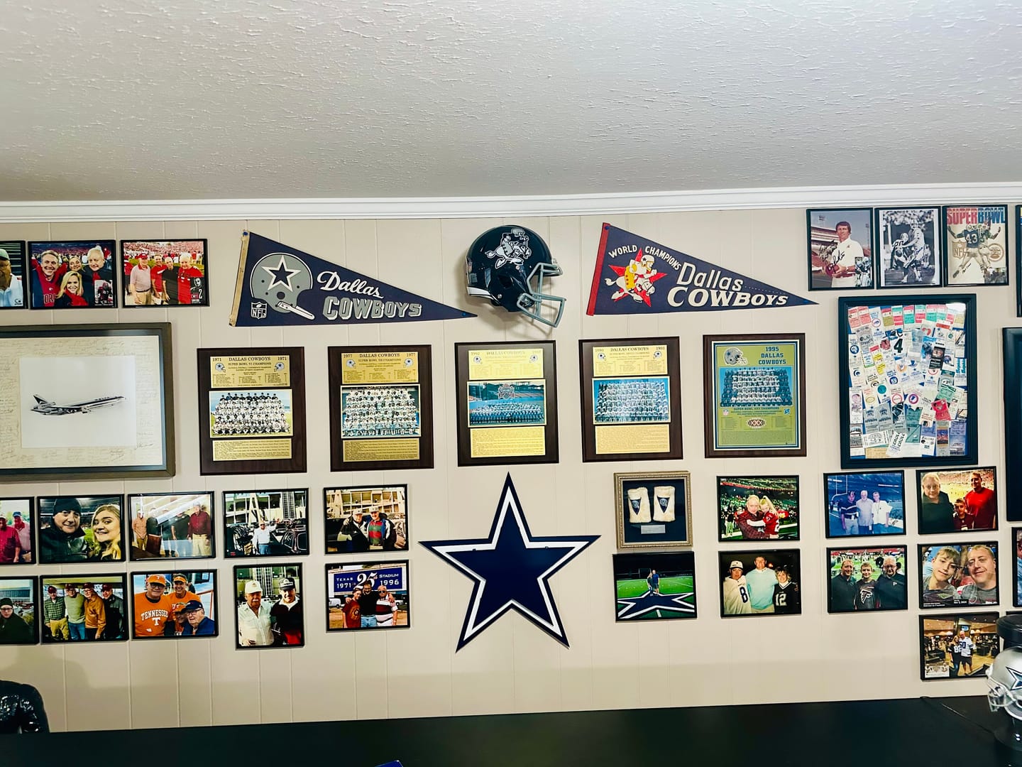 Customer photo review of Dallas Cowboys "STAR" 3D Vintage Metal Wall Art
