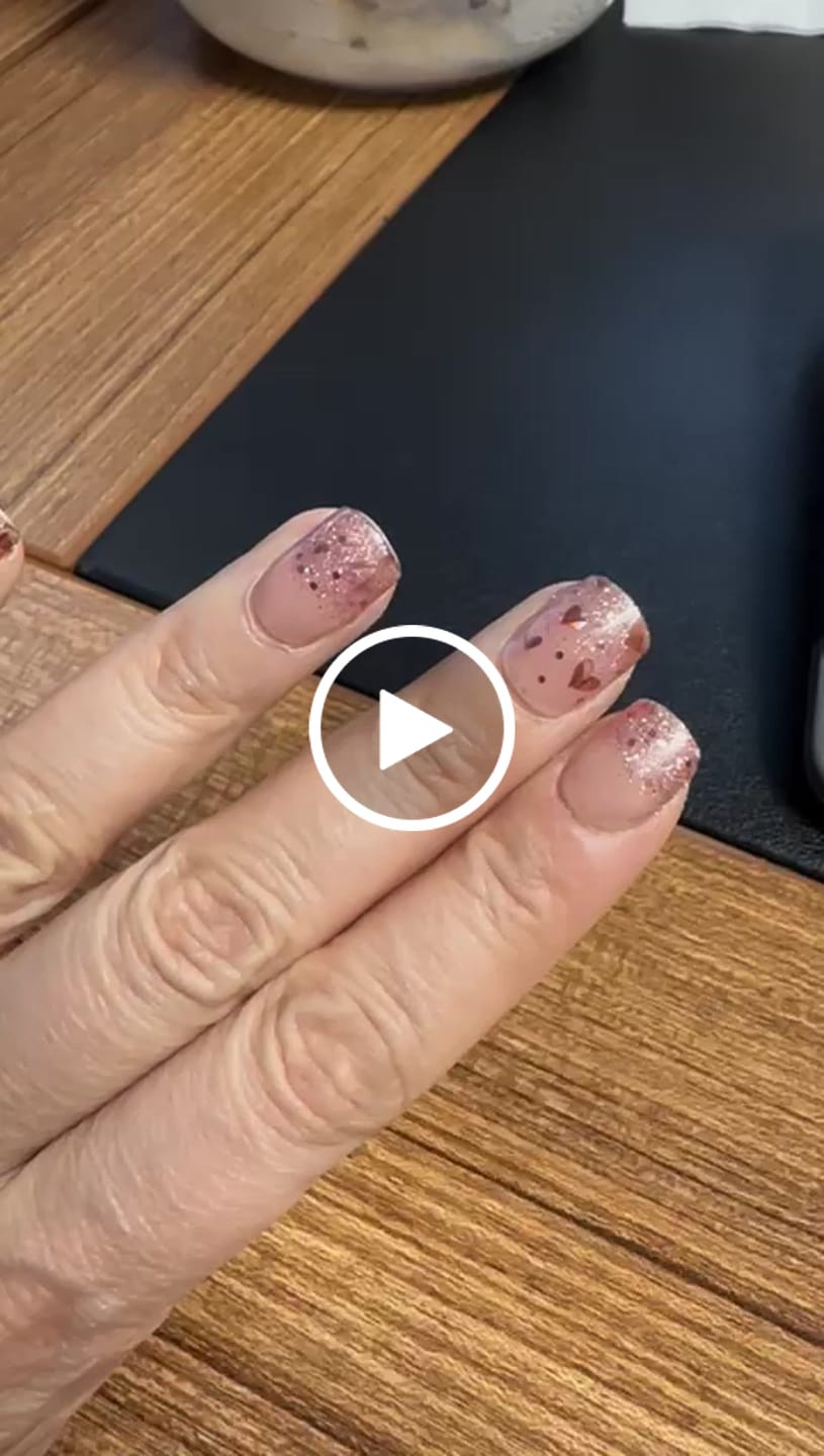Customer video review of N Love Bomb Jel Tırnak 30 Adet, 2 Kullanım
