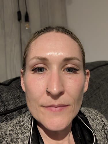 Customer photo review of Tapered Flick Pre-Glued Half Lashes