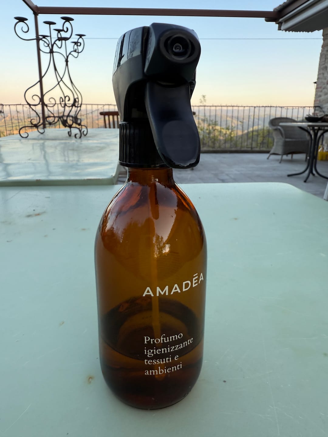 Customer photo review of Kit Profumo igienizzante tessuti e ambienti 300ml + 1 Litro