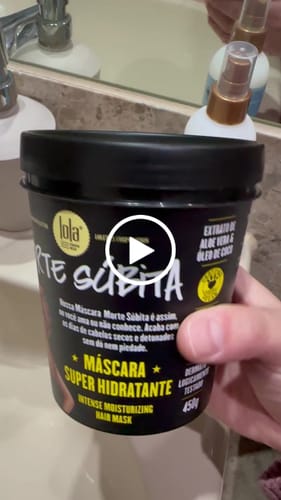 Customer video review of Lola Cosmetics Morte Súbita Máscara 450g