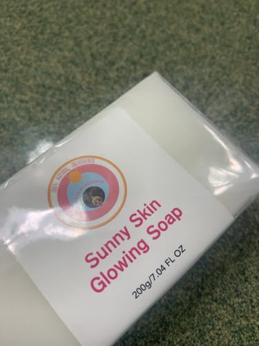 Customer photo review of Sunny’s Skin Glowing Soap