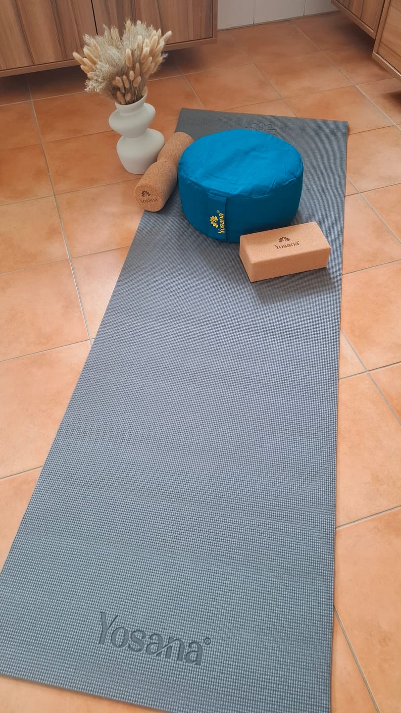 Customer photo review of Yogamatte, Pilatesmatte, Gymnastikmatte, Sportmatte, Turn- und Fitnessmatte (grau)