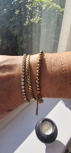 Customer photo review of Full Beaded Bracelet