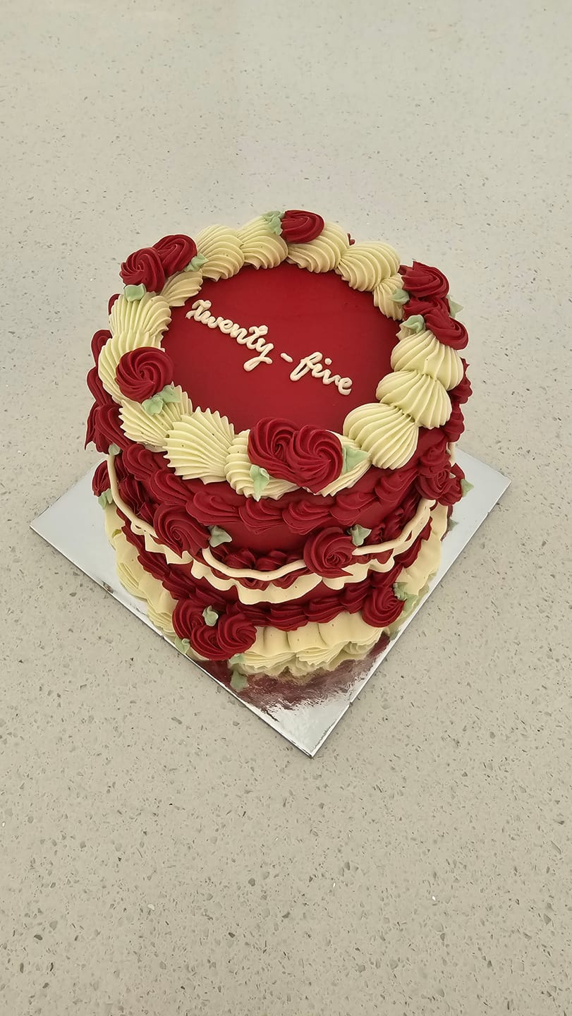 Customer photo review of mia mini cake
