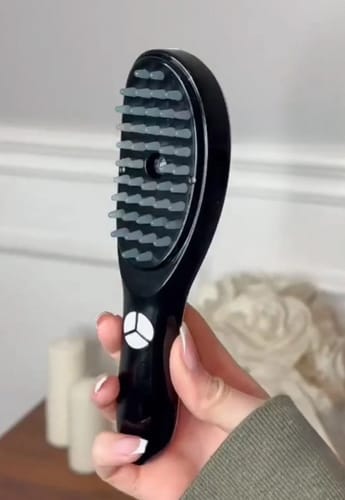 Customer photo review of Dermave™ 4 in 1 Therapy Brush