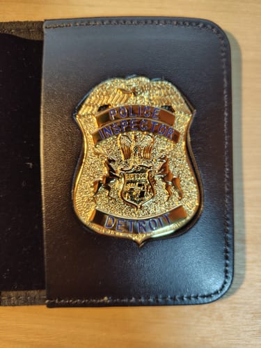 Customer photo review of Beverly Hills COP II Axel Foley's Detroit Police Inspector Badge