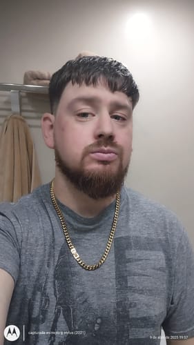 Reseña con foto de un cliente sobre Cadena Cuban Link Oro 8mm
