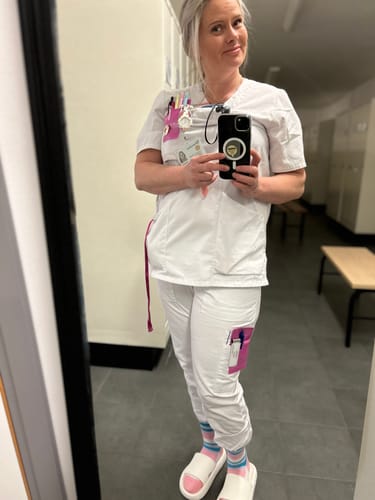 Customer photo review of HappyFlops