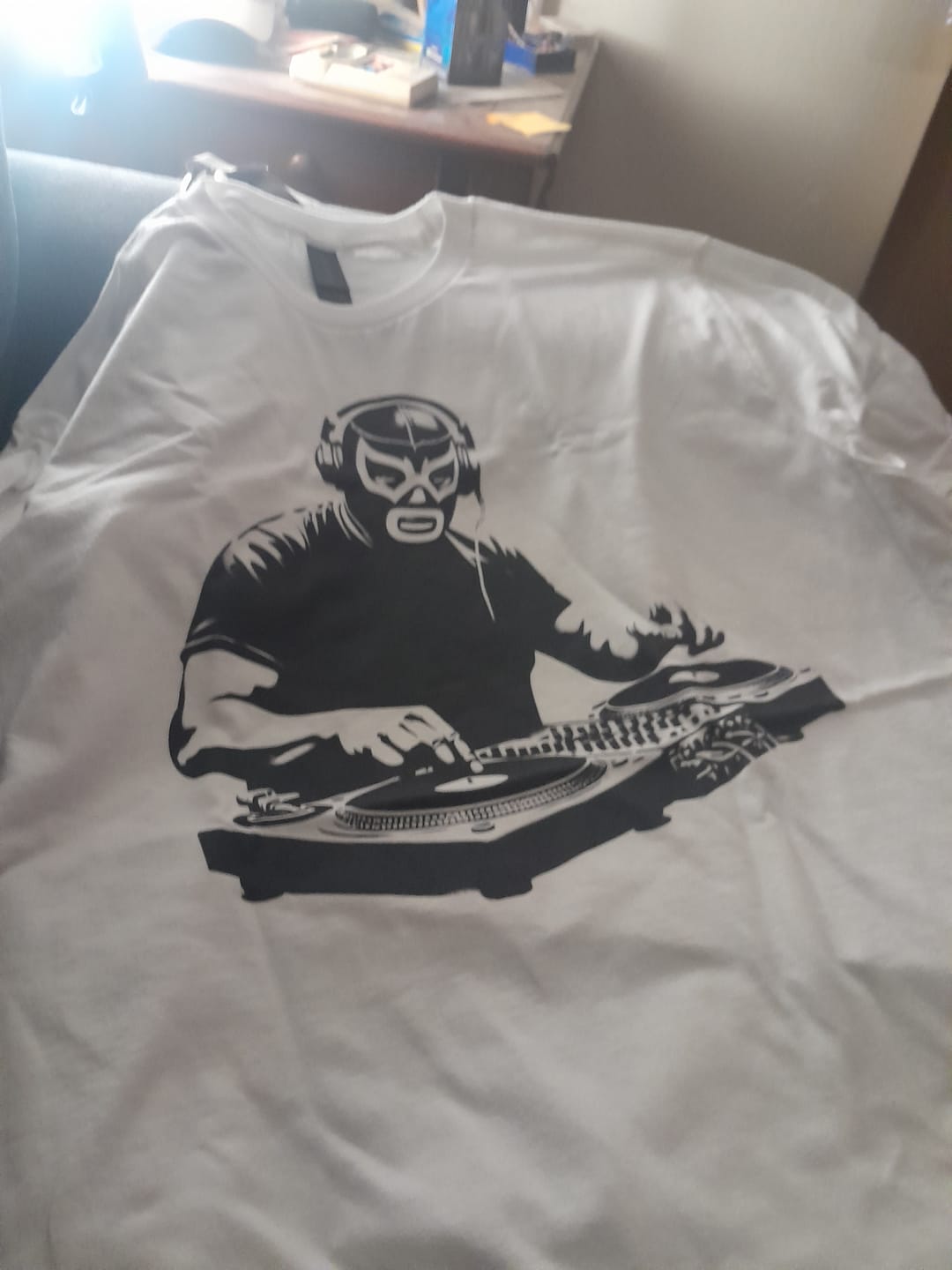 Customer photo review of Lucha DJ Art De La Calle™ T-Shirt