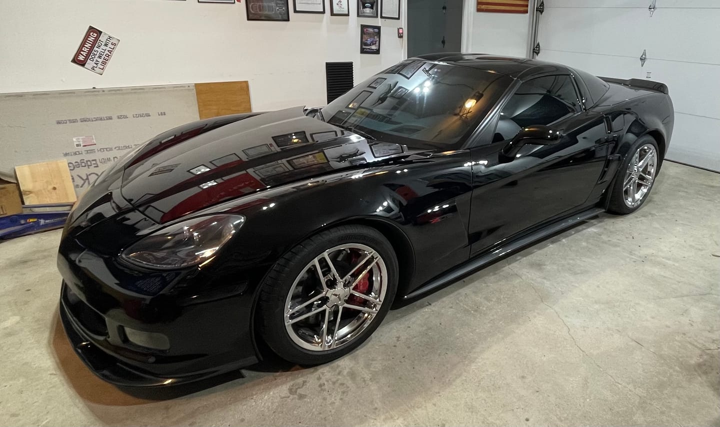 Customer photo review of Corvette C6 Grand Sport / Z06 / ZR1 Side Skirts Rocker Panels