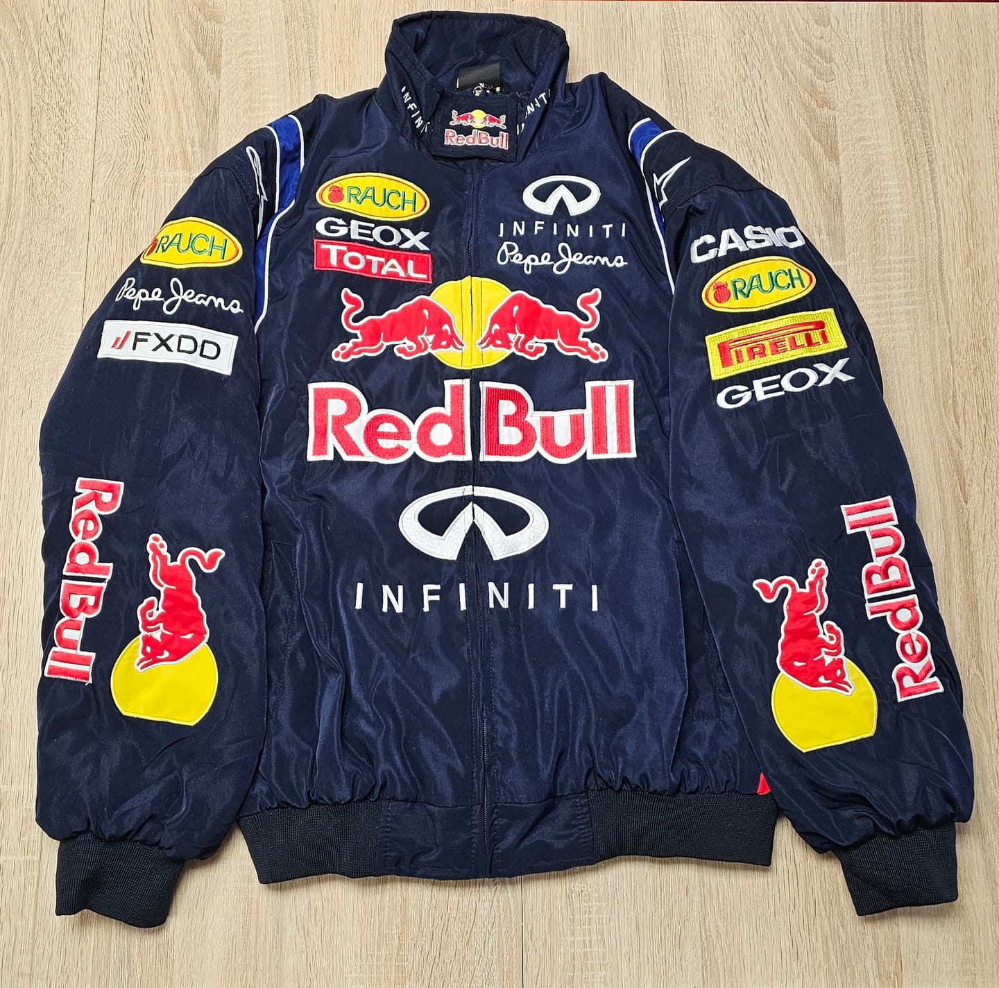 Customer photo review of Retro Jacket RED BULL Racing F1 Vintage