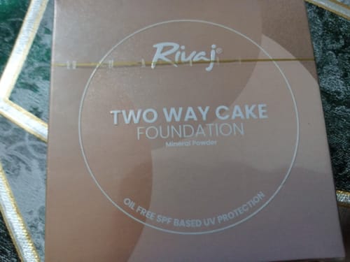 Customer photo review of Fantasy Two Way Cake Foundation Powder