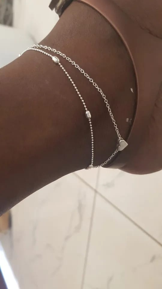 Customer photo review of Rowena Gold Anklet