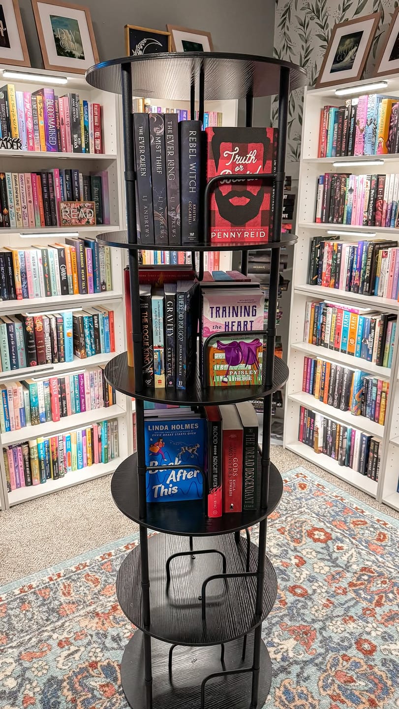 Customer photo review of Flycity 3-5 Tier Rotating Bookshelf with 360° Display & Partition Storage