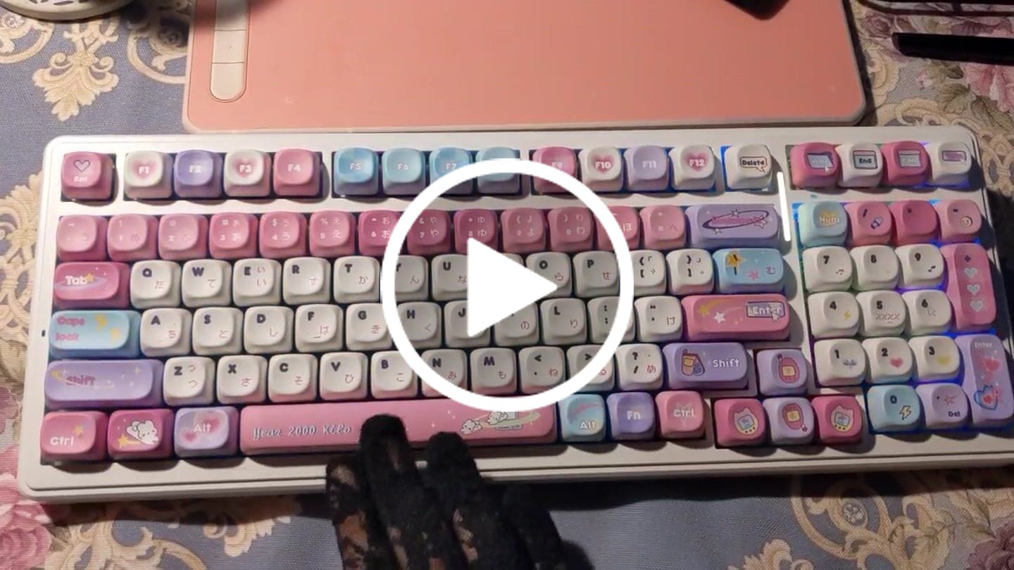 Customer video review of KiiBOOM x Elyxirine Digital Dreams: Pastel Y2K Keycap Set