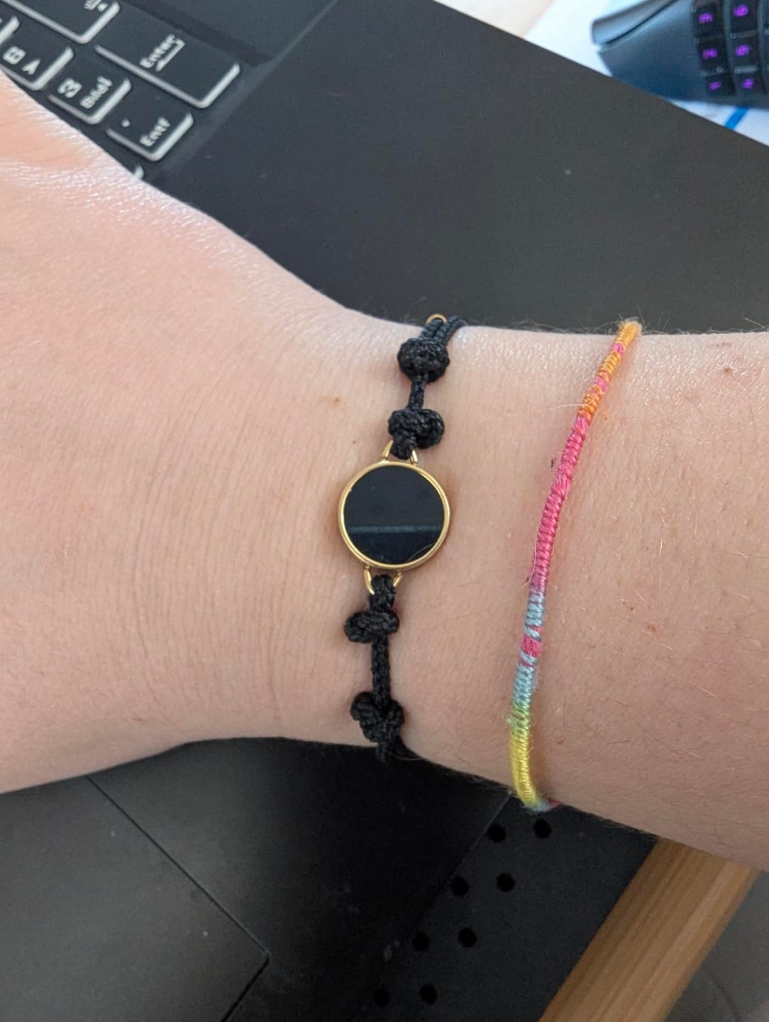 Customer photo review of Lightness Armband - Onyx - Gold - Für Sie