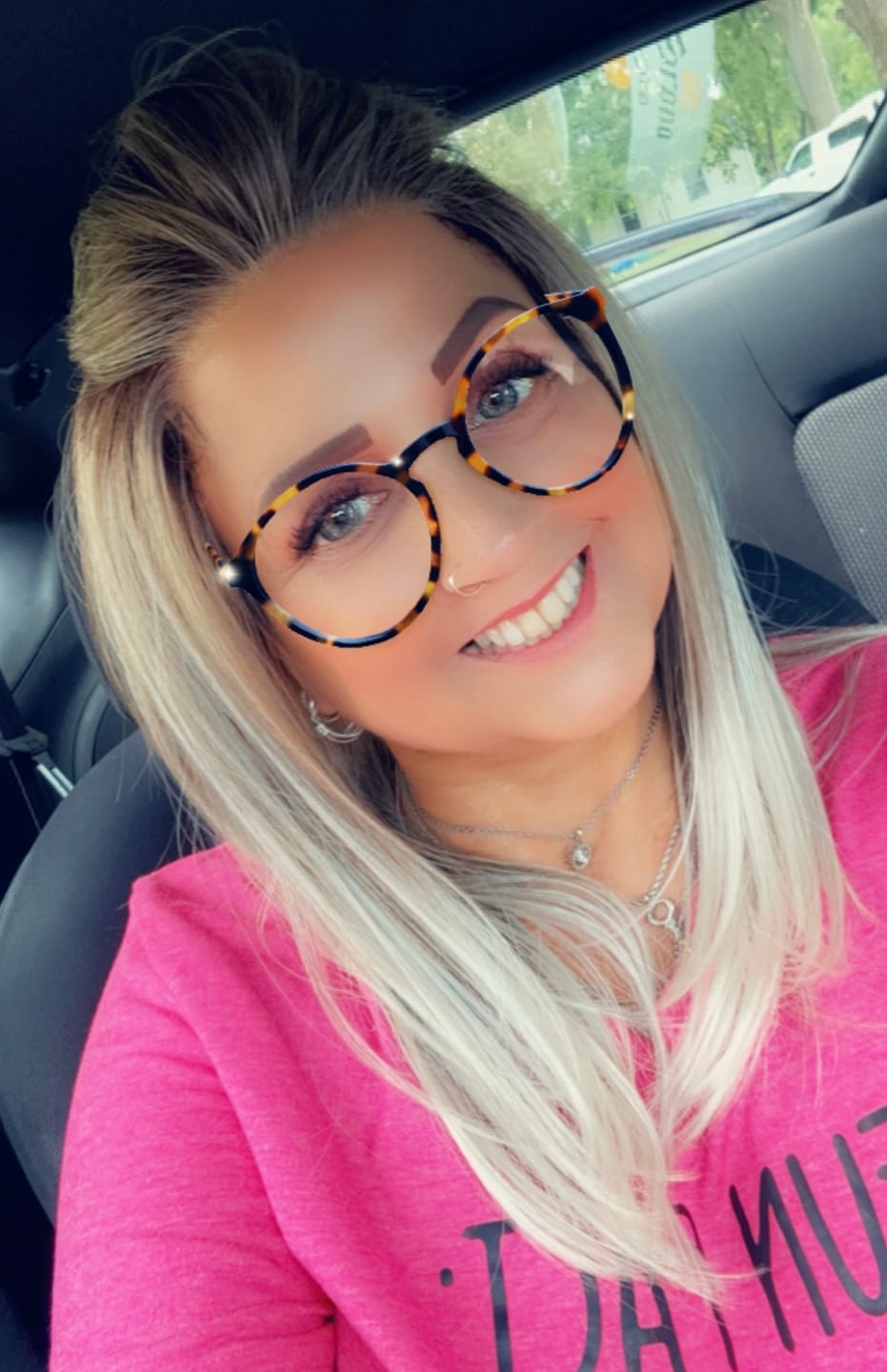 Customer photo review of GRAND ENTRANCE - Foxy Blonde