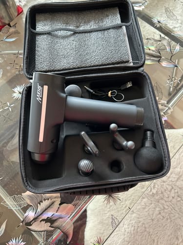 Customer photo review of Massagepistole mit 30 Geschwindigkeiten und 6 Massageköpfen