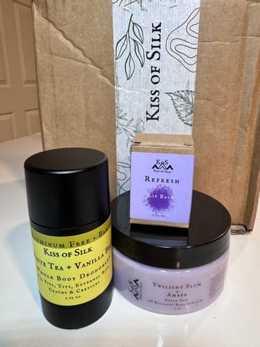 Customer photo review of Aluminum + Baking Soda Free Deodorant