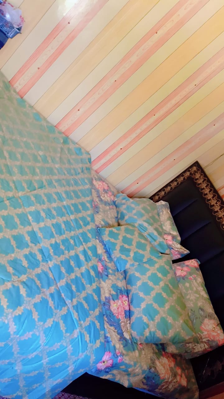 Customer photo review of RELICT SUMMER COMFORTER SET- 7 PCS