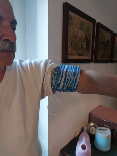 Customer photo review of Glucose Sensor and Insulin Pump Protective Armband - Dia-Band SEA & BEACH