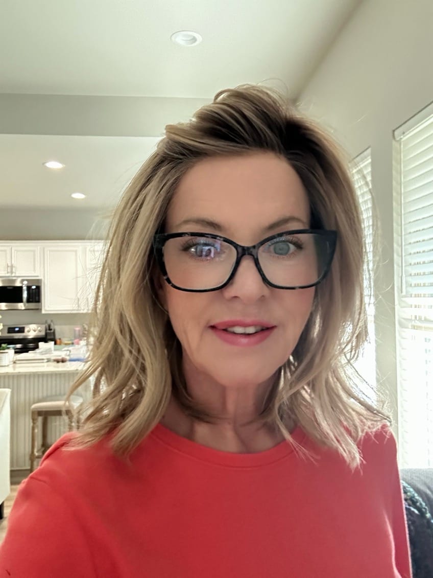 Customer photo review of MEDIA ALERT - Sunlit Beige Blonde