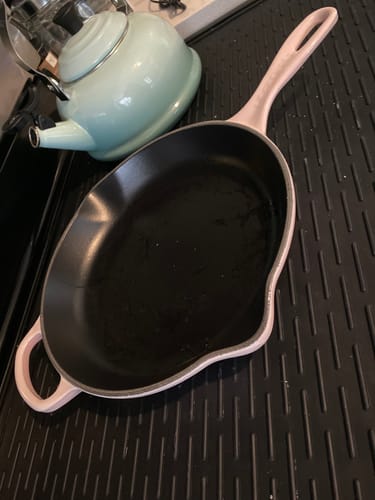Customer photo review of Le Creuset Cast Iron 10" (26cm) Iron Handle Skillet