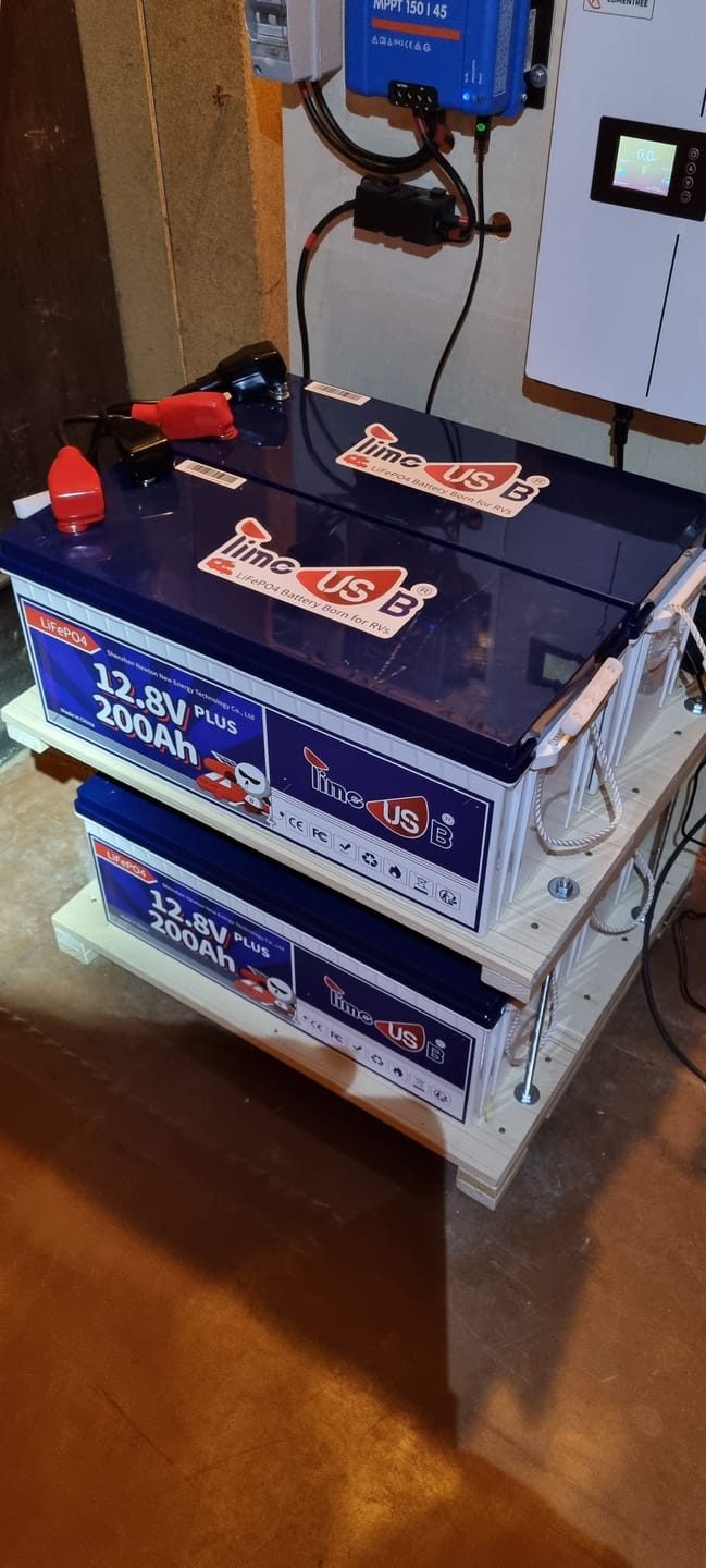 Customer photo review of Timeusb LiFePO4 200Ah Plus 12 Volt Batterie
