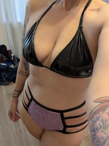 Customer photo review of Heroine Liquid String Bikini Top