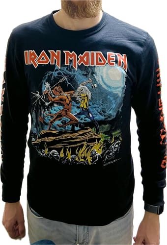Customer photo review of Iron Maiden - Run To The Hills - Longsleeve Shirt