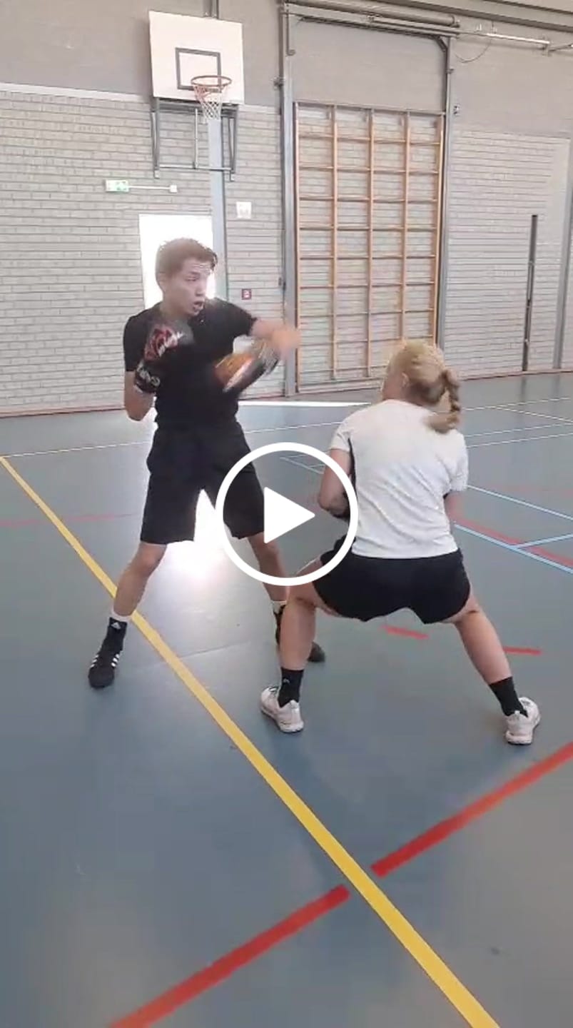Customer video review of Bokshandschoenen Rival Evolution RS11V Sparring Black