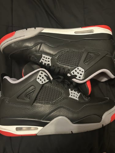 Customer photo review of Jordan 4 Retro Bred Reimagined