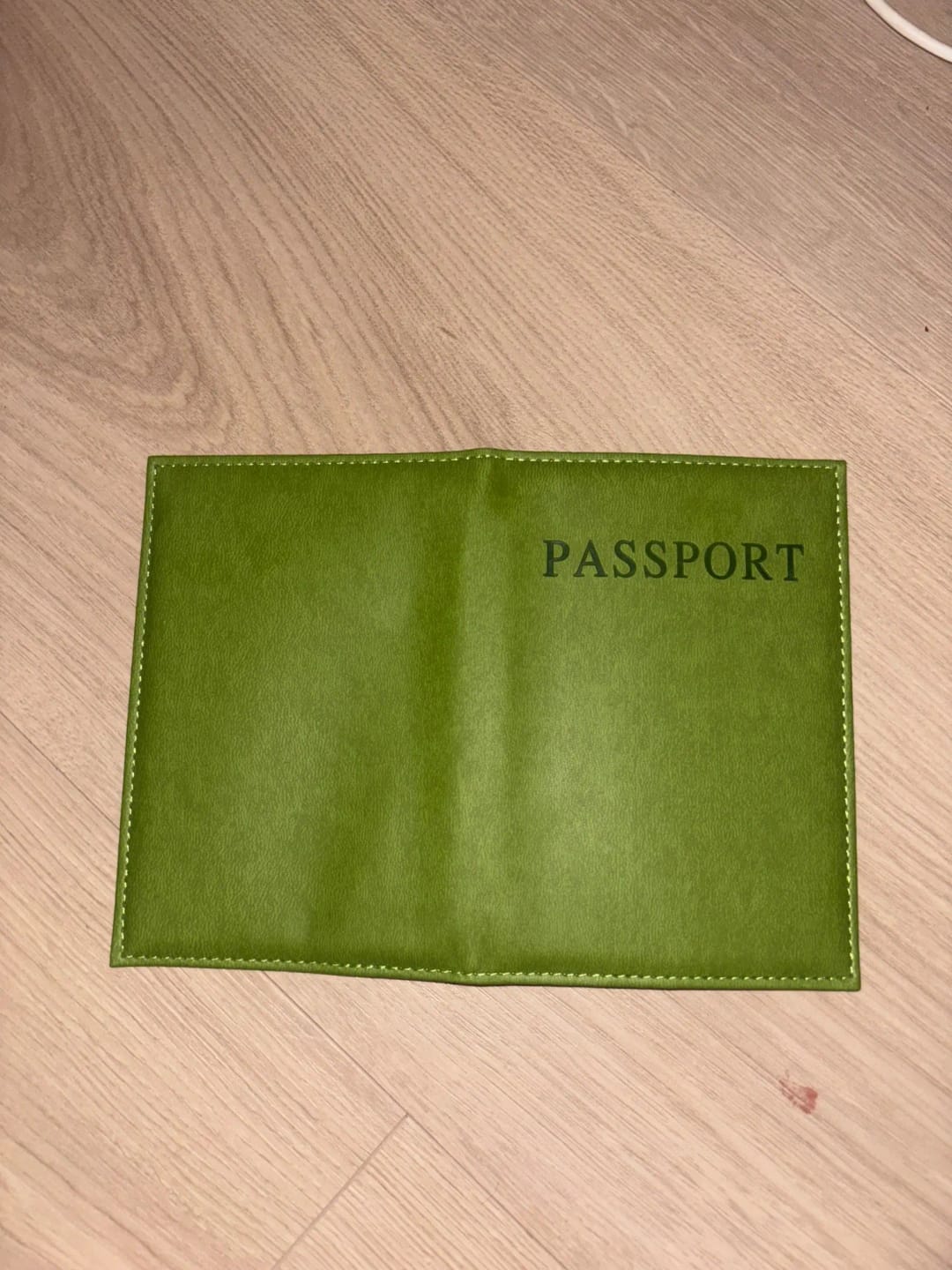 Customer photo review of Étui Protège Passeport