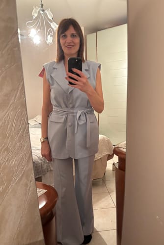 Customer photo review of Tailleur Monique (Blazer + Pantalone) Carta da Zucchero